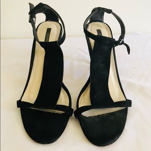 Forever 21 Faux Suede T-Strap Heels Black
